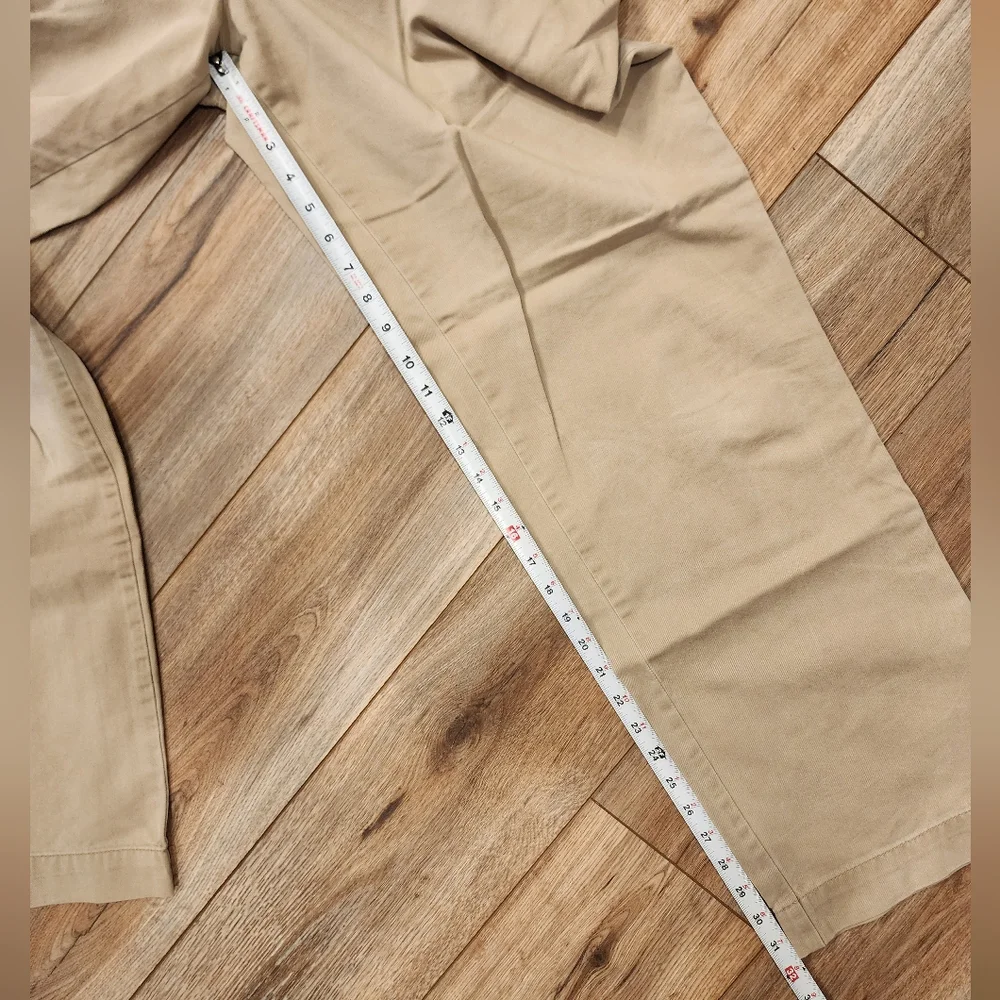 Dockers Men's Khaki Chinos